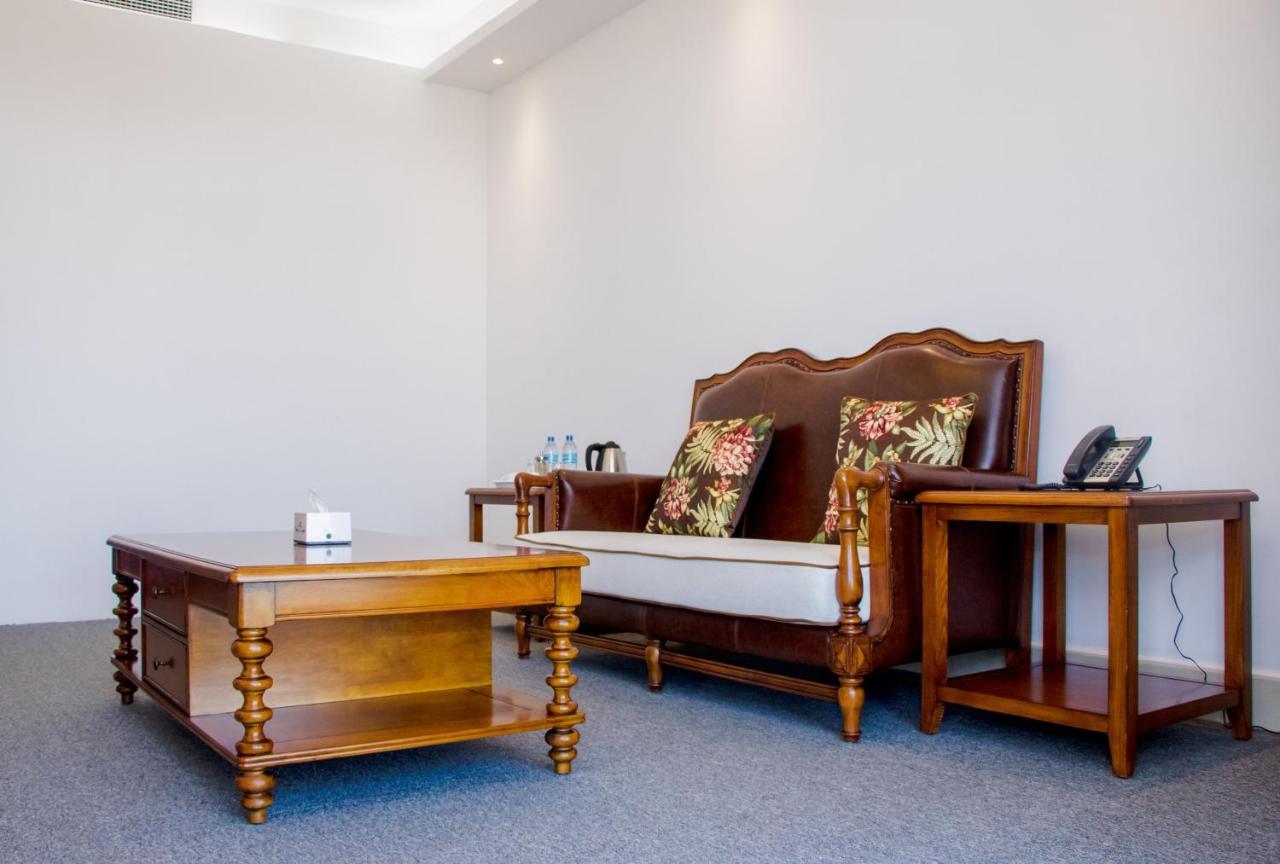 Lark Hotel دار السلام المظهر الخارجي الصورة