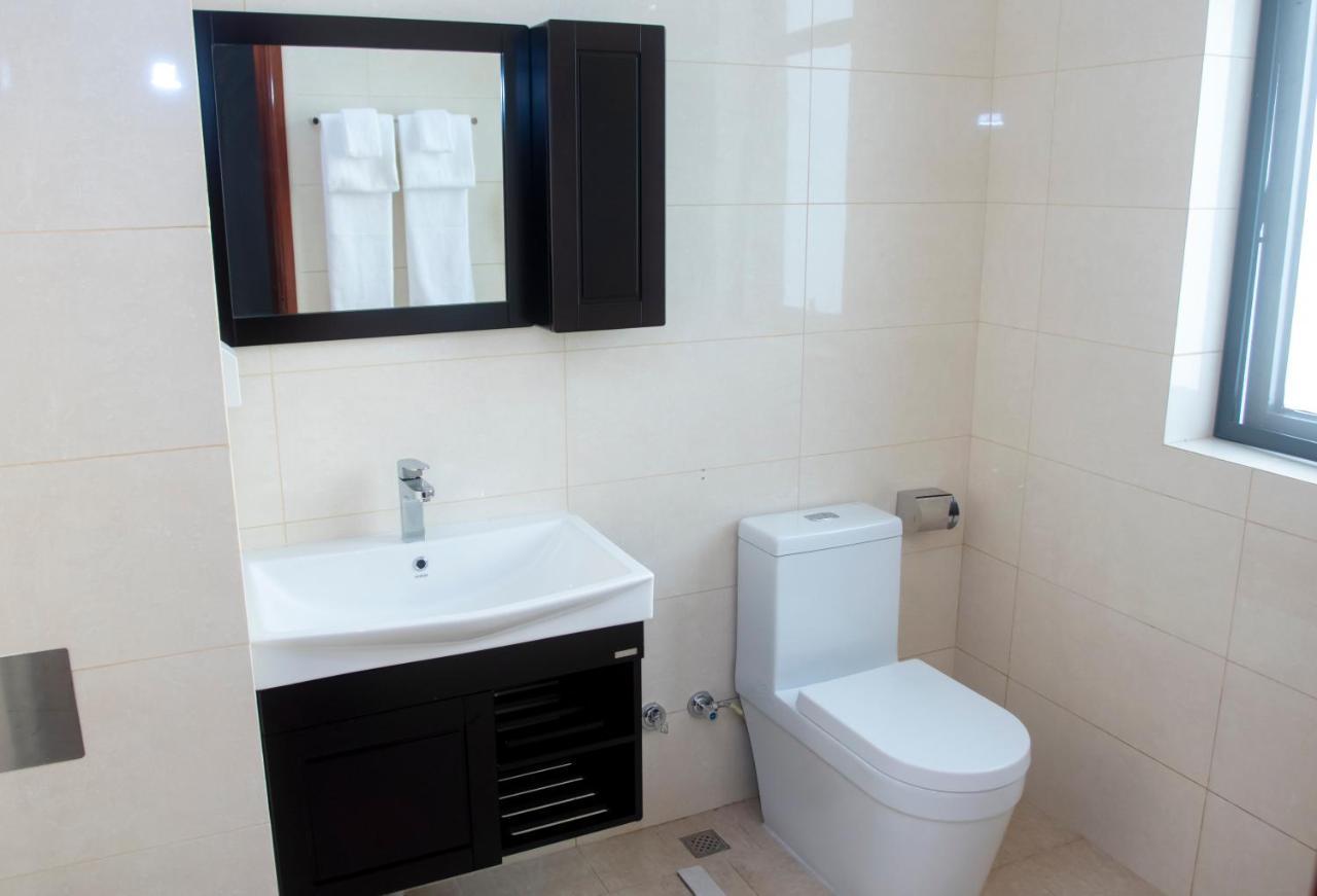 Lark Hotel دار السلام المظهر الخارجي الصورة