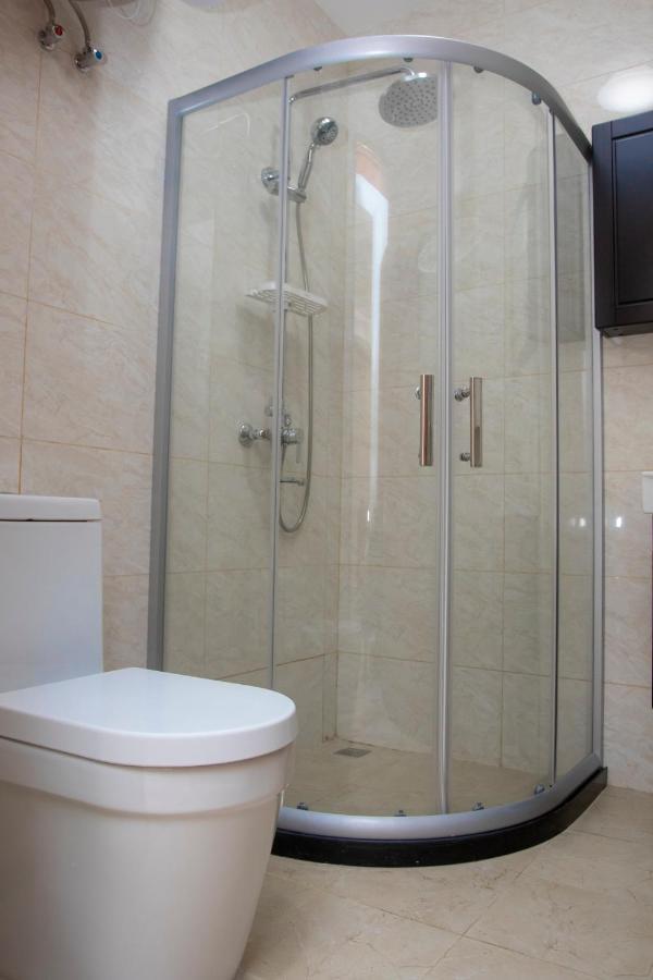 Lark Hotel دار السلام المظهر الخارجي الصورة