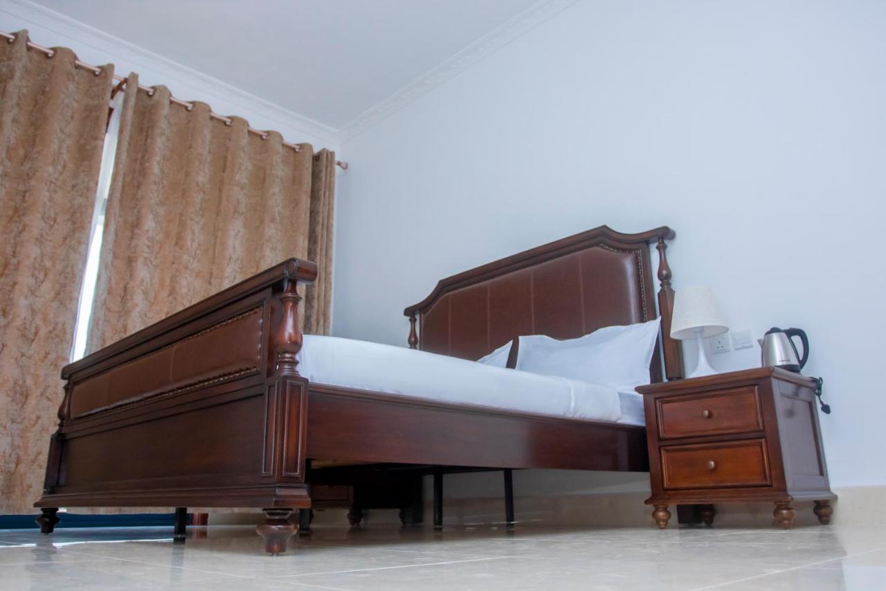 Lark Hotel دار السلام المظهر الخارجي الصورة